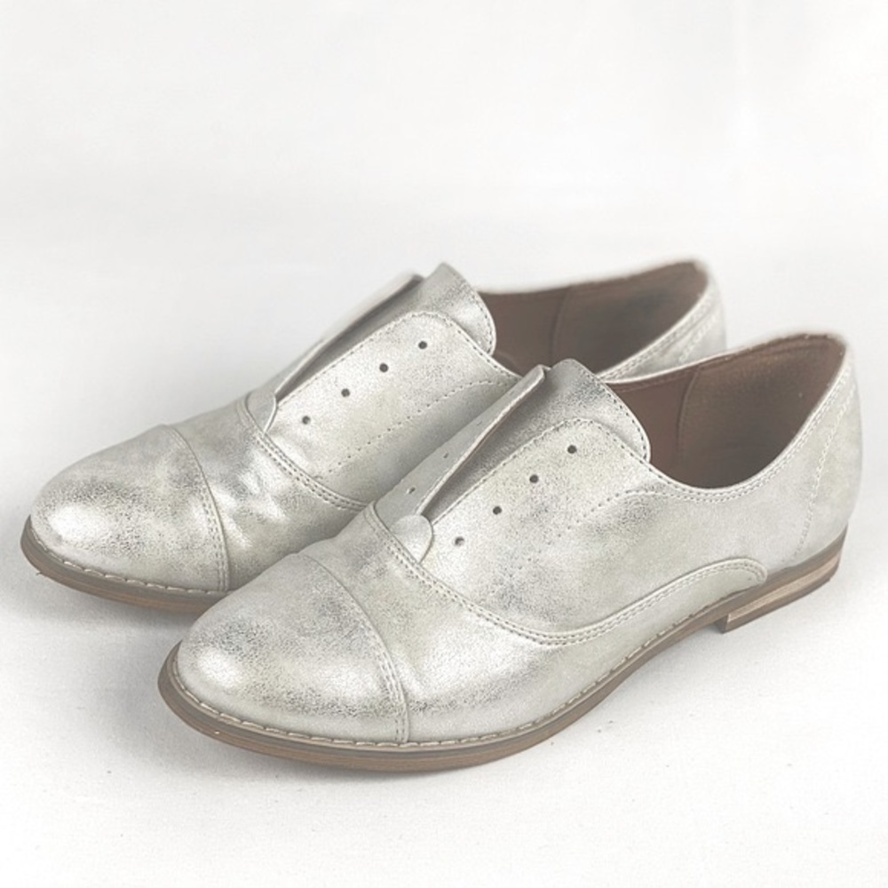 INDIGO ROAD Brushed Silver Oxfords